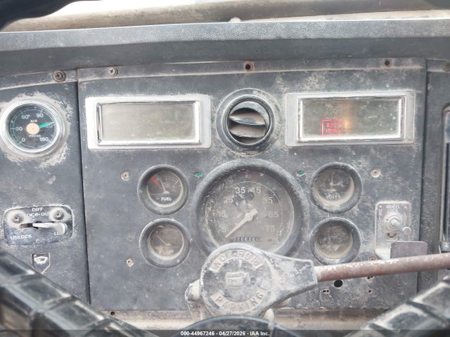 1993 Ford L-series Lt8000f მანქანა იყიდება აუქციონზე, vin: 1FDZU82E1PVA26473, აუქციონის ნომერი: 44967246