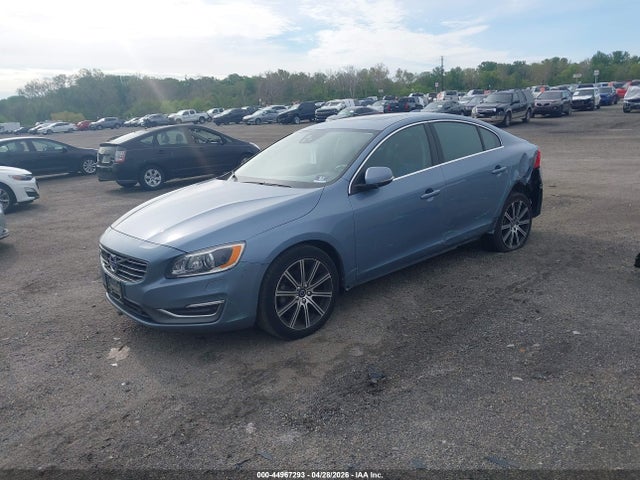 2017 Volvo S60 Inscription T5 Platinum მანქანა იყიდება აუქციონზე, vin: LYV402HM0HB132906, აუქციონის ნომერი: 44967293