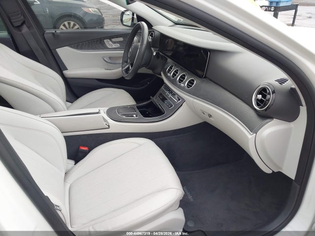 Aukcja sprzedaży 2022 Mercedes-benz E 350, vin: W1KZF8DBXNB085558, numer aukcji: 44967319