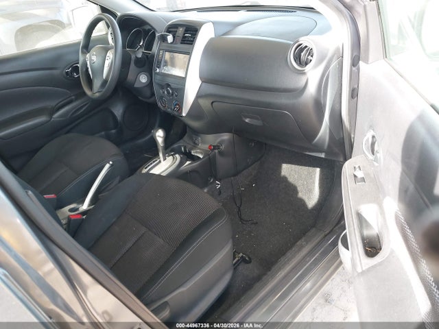 3N1CN7AP5KL831974 Nissan Versa 1.6 Sv