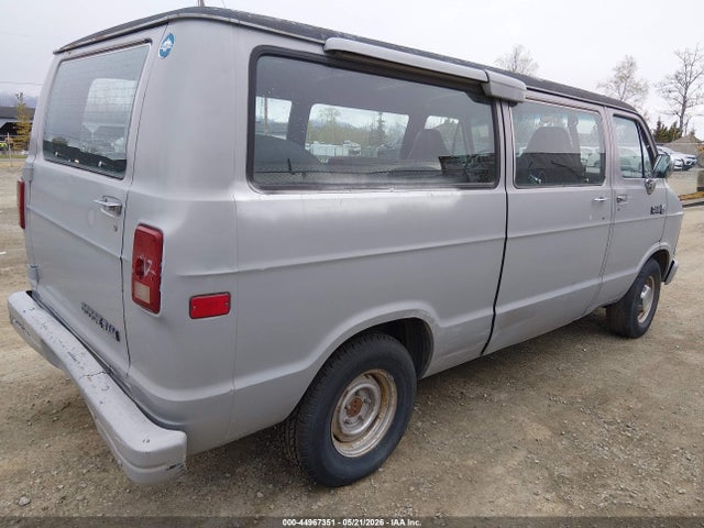 1990 Dodge Ram Wagon B250 მანქანა იყიდება აუქციონზე, vin: 2B4HB25Y2LK705678, აუქციონის ნომერი: 44967351