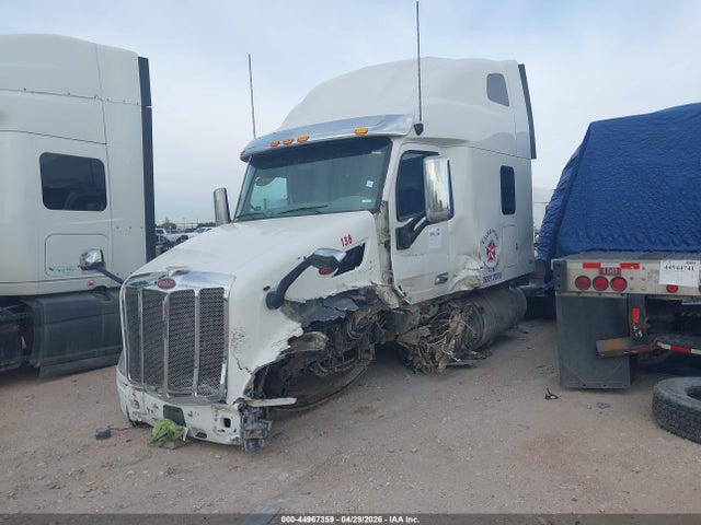 Продажа на аукционе авто 2022 Peterbilt 579, vin: 1XPBDP9X7ND784116, номер лота: 44967359