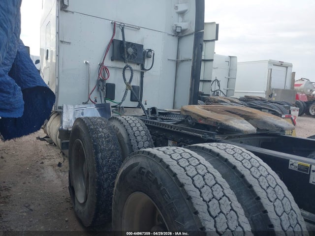 Продажа на аукционе авто 2022 Peterbilt 579, vin: 1XPBDP9X7ND784116, номер лота: 44967359