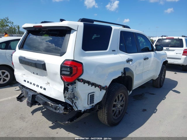 2025 Toyota 4runner Sr5 მანქანა იყიდება აუქციონზე, vin: JTEVA5BR4S5042622, აუქციონის ნომერი: 44967361