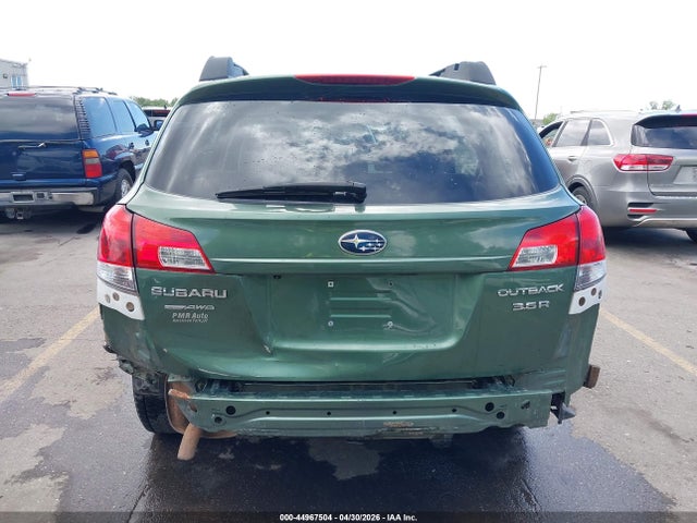 Subaru Outback 2.5i 2014 4S4BRCACXE3226363 Image 16