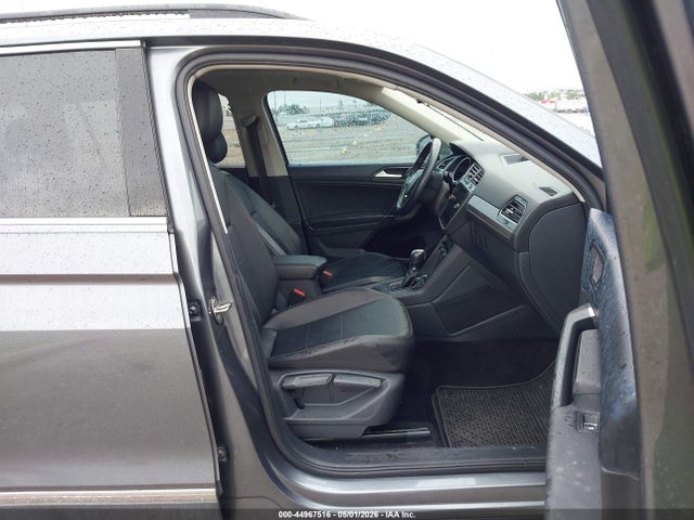 44967516 :رقم المزاد ، 3VV3B7AX8JM146920 vin ، 2018 Volkswagen Tiguan 2.0t Se/2.0t Sel مزاد بيع
