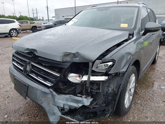 44967516 :رقم المزاد ، 3VV3B7AX8JM146920 vin ، 2018 Volkswagen Tiguan 2.0t Se/2.0t Sel مزاد بيع
