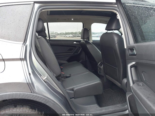 44967516 :رقم المزاد ، 3VV3B7AX8JM146920 vin ، 2018 Volkswagen Tiguan 2.0t Se/2.0t Sel مزاد بيع