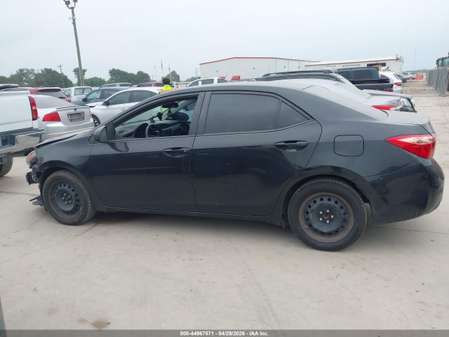 2017 Toyota Corolla Le მანქანა იყიდება აუქციონზე, vin: 5YFBURHE2HP664755, აუქციონის ნომერი: 44967571