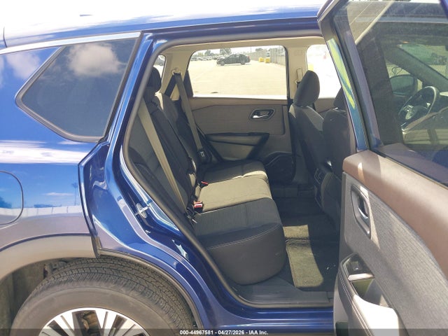 5N1BT3BA1PC770140 Nissan Rogue Sv Fwd