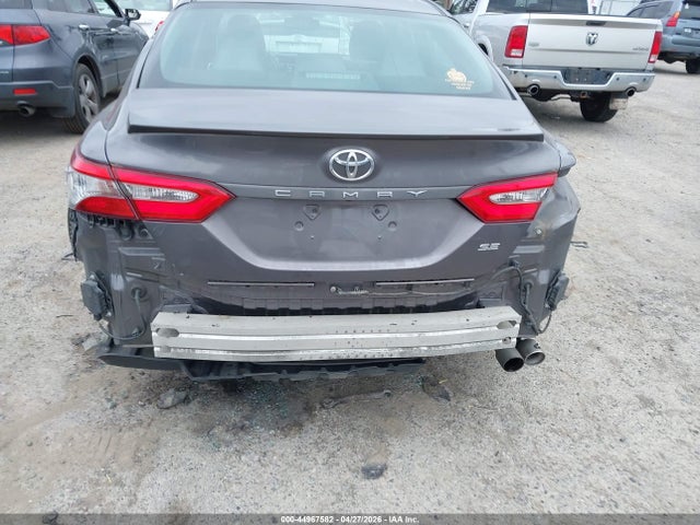 4T1B11HK1JU509568 Toyota CAMRY SE