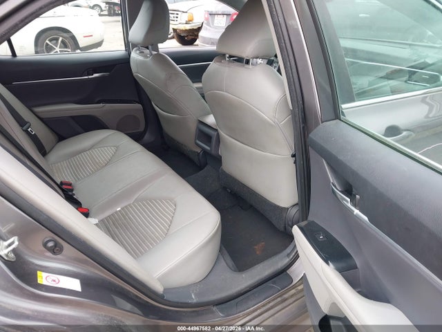 4T1B11HK1JU509568 Toyota CAMRY SE