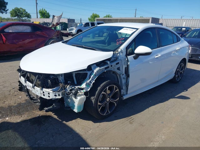 Chevrolet CRUZE LT 2019 1G1BE5SM8K7110644 Image 2