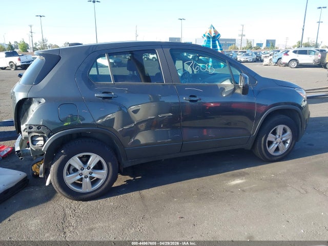 Chevrolet TRAX LS 2019 3GNCJNSB0KL212903 Image 14