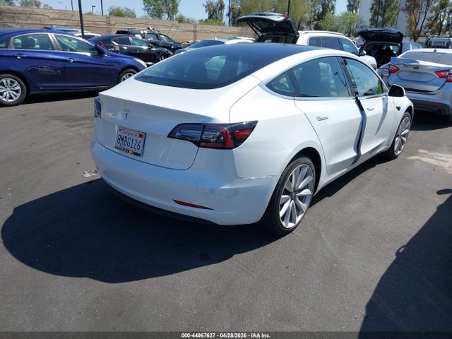 44967627 :رقم المزاد ، 5YJ3E1EA6KF476585 vin ، 2019 Tesla Model 3 Long Range/mid Range/standard Range/standard Range Plus مزاد بيع