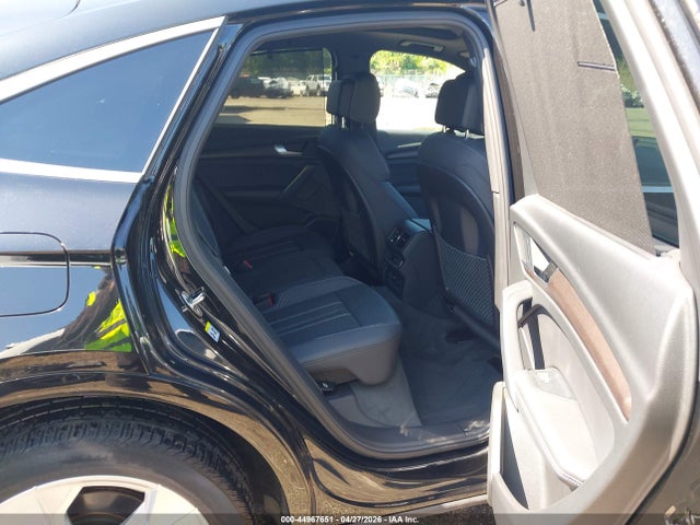 44967651 :رقم المزاد ، WA15AAFY3P2068775 vin ، 2023 Audi Q5 Sportback Premium Plus 45 Tfsi S Line Quattro S Tronic مزاد بيع