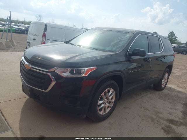 Chevrolet Traverse Awd Ls 2021 1GNEVFKW5MJ190123 Image 2