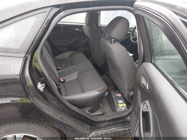 1FADP3F25EL388006 Ford FOCUS SE