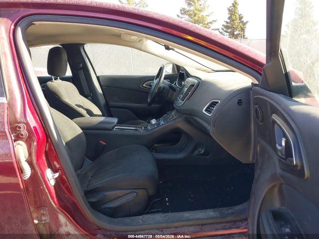 Продажа на аукционе авто 2016 Chrysler 200 Limited, vin: 1C3CCCAB9GN137798, номер лота: 44967729