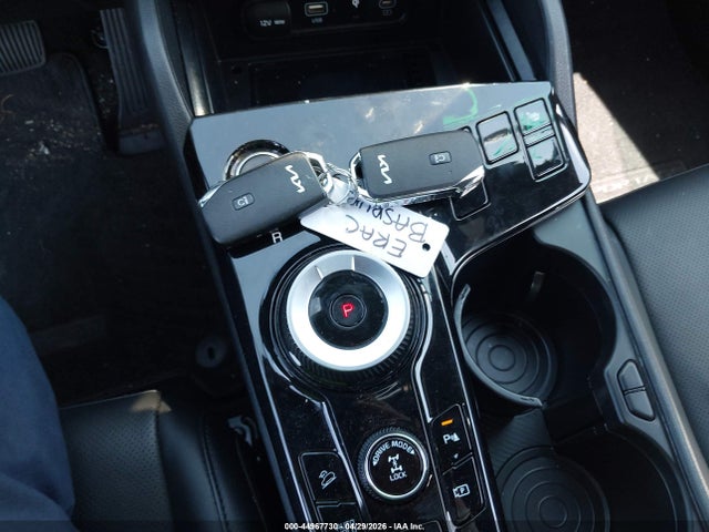 Продаж на аукціоні авто 2023 Kia Sportage Plug-in Hybrid X-line, vin: KNDPYDAH4P7027612, номер лоту: 44967730