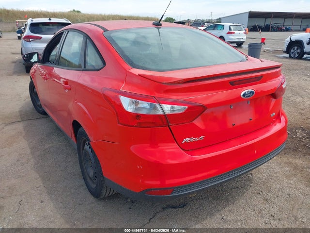 44967731 :رقم المزاد ، 1FAHP3F28CL276525 vin ، 2012 Ford Focus Se مزاد بيع