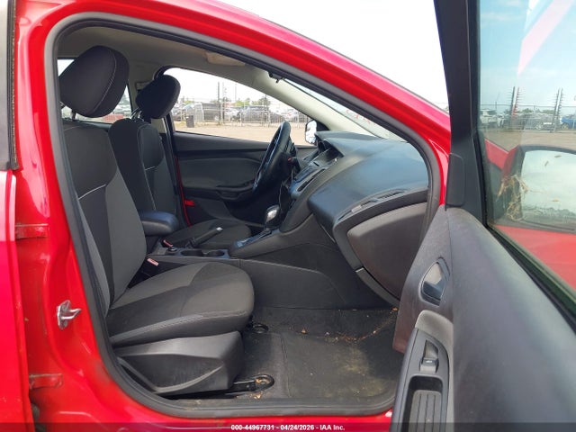 44967731 :رقم المزاد ، 1FAHP3F28CL276525 vin ، 2012 Ford Focus Se مزاد بيع