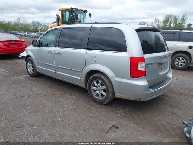 44967751 :رقم المزاد ، 2A4RR5DG4BR775695 vin ، 2011 Chrysler Town & Country Touring مزاد بيع