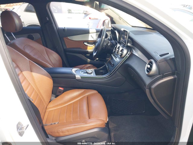 44967770 :رقم المزاد ، WDC0J4KB1KF501461 vin ، 2019 Mercedes-benz Glc 300 Coupe 4matic مزاد بيع