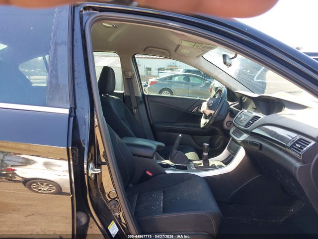 Продажа на аукционе авто 2015 Honda Accord Sport, vin: 1HGCR2E52FA249147, номер лота: 44967775