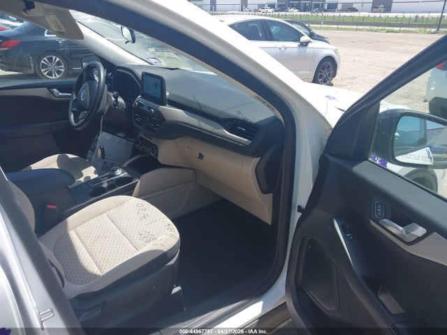 44967797 :رقم المزاد ، 1FMCU0BZ4MUA26818 vin ، 2021 Ford Escape Se Hybrid مزاد بيع