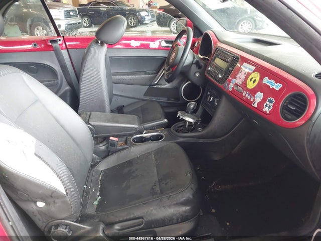 44967816 :رقم المزاد ، 3VW5P7AT3EM808217 vin ، 2014 Volkswagen Beetle 2.5l مزاد بيع