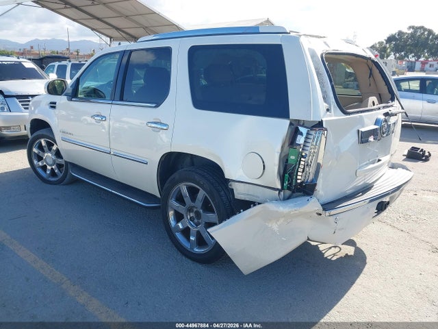 2007 Cadillac Escalade Standard მანქანა იყიდება აუქციონზე, vin: 1GYEC63807R385853, აუქციონის ნომერი: 44967884