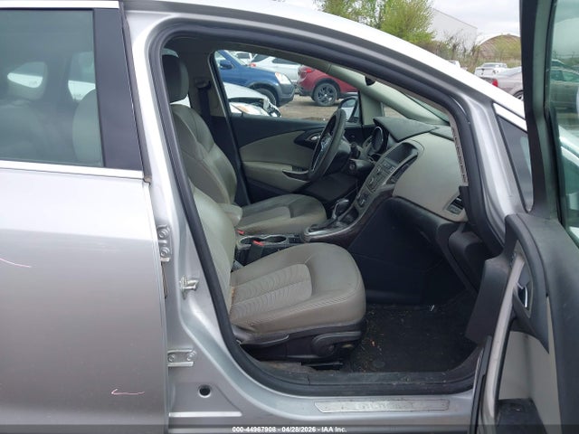 1G4PP5SK3E4125365 Buick Verano