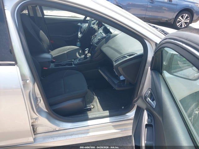 Aukcja sprzedaży 2015 Ford Focus Se, vin: 1FADP3F20FL311500, numer aukcji: 44967958