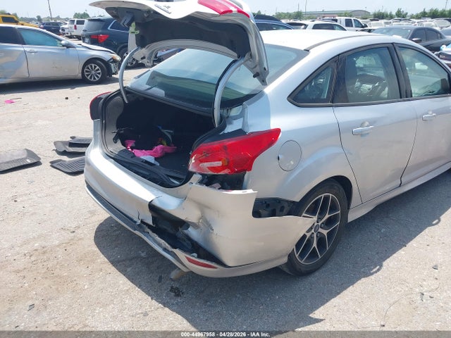 Aukcja sprzedaży 2015 Ford Focus Se, vin: 1FADP3F20FL311500, numer aukcji: 44967958