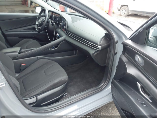 Auction sale of the 2022 Hyundai Elantra Sel, vin: KMHLN4AG4NU254601, lot number: 44968037