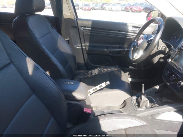 44968041 :رقم المزاد ، 3VWRJ7AJ8AM018648 vin ، 2010 Volkswagen Jetta Wolfsburg Edition مزاد بيع