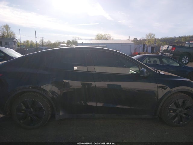 2021 Tesla Model Y Long Range Dual Motor All-wheel Drive მანქანა იყიდება აუქციონზე, vin: 5YJYGAEE3MF184916, აუქციონის ნომერი: 44968080