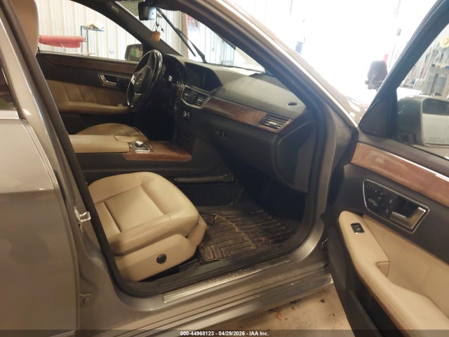 44968123 :رقم المزاد ، WDDHH8JB8DA712997 vin ، 2013 Mercedes-benz E 350 4matic مزاد بيع