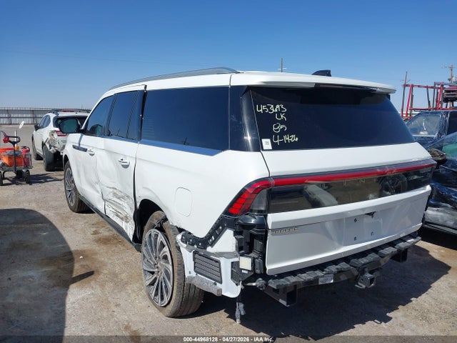 5LMJJ3TG8SEL11783 Lincoln Navigator Black Label L