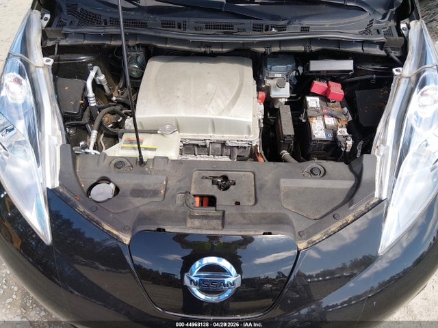 Nissan LEAF S 2017 1N4BZ0CP7HC302845 Image 10