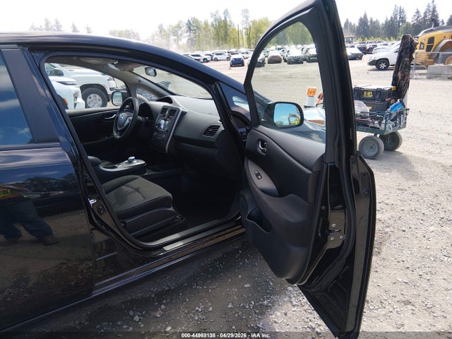Nissan LEAF S 2017 1N4BZ0CP7HC302845 Image 5