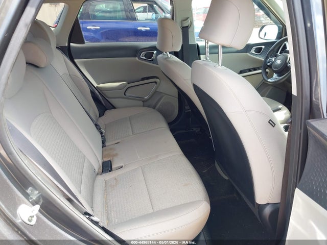 Продажа на аукционе авто 2021 Kia Soul S, vin: KNDJ23AU2M7755567, номер лота: 44968144