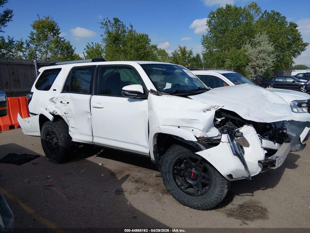 2019 Toyota 4runner Sr5 Premium მანქანა იყიდება აუქციონზე, vin: JTEBU5JR8K5707114, აუქციონის ნომერი: 44968163