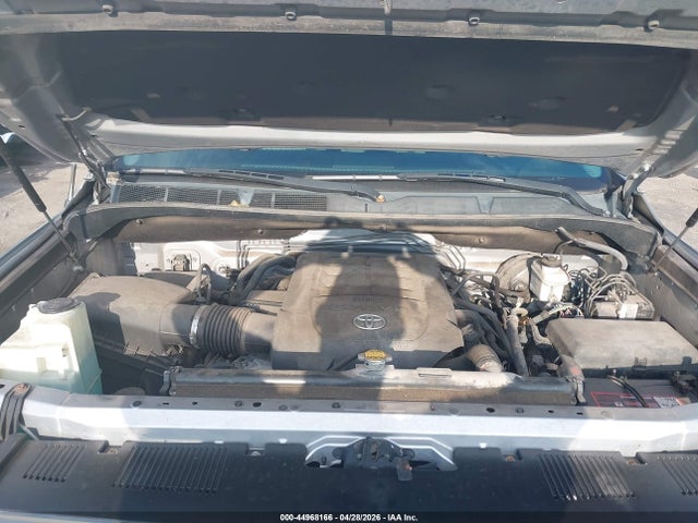 Продажа на аукционе авто 2016 Toyota Tundra Sr5 5.7l V8, vin: 5TFDY5F17GX550692, номер лота: 44968166