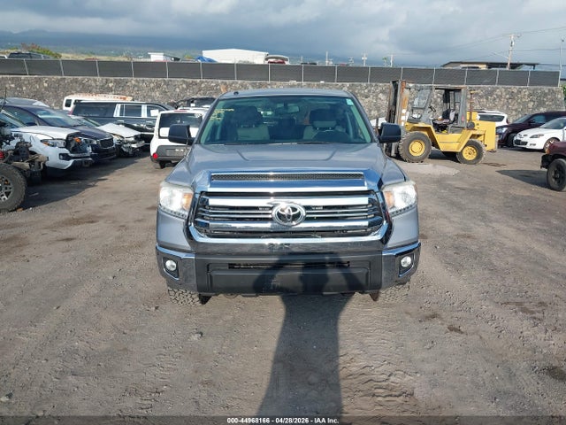 5TFDY5F17GX550692 Toyota Tundra Sr5 5.7l V8