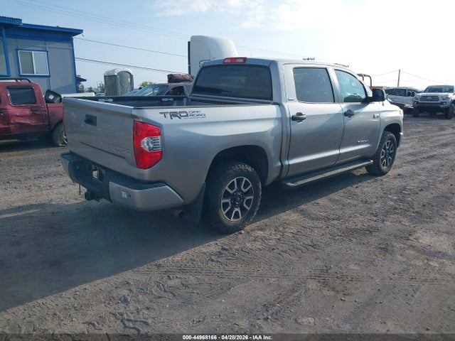 5TFDY5F17GX550692 Toyota Tundra Sr5 5.7l V8