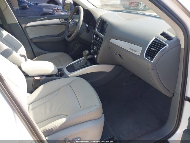 2015 Audi Q5 2.0t Premium მანქანა იყიდება აუქციონზე, vin: WA1CFAFP8FA011704, აუქციონის ნომერი: 44968211