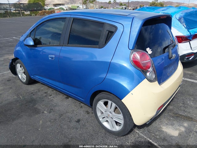 Chevrolet Spark 1lt Auto 2014 KL8CD6S96EC415578 Image 3