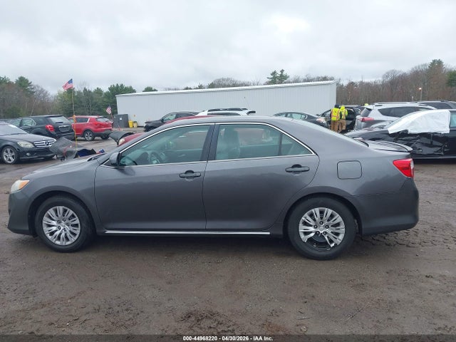 4T4BF1FK3ER402344 Toyota CAMRY LE